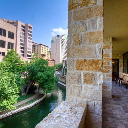 Embassy Suites San Antonio Riverwalk-Downtown Экстерьер фото