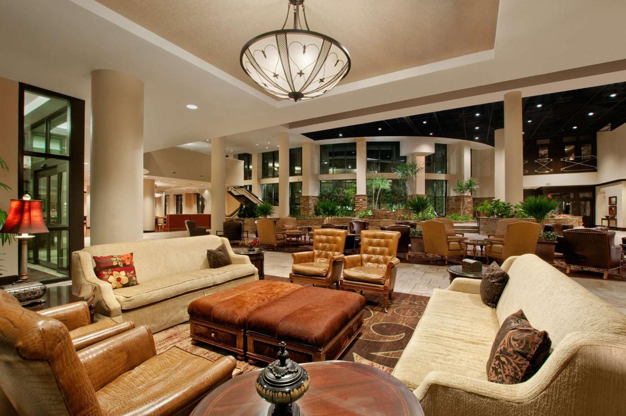 Embassy Suites San Antonio Riverwalk-Downtown Экстерьер фото